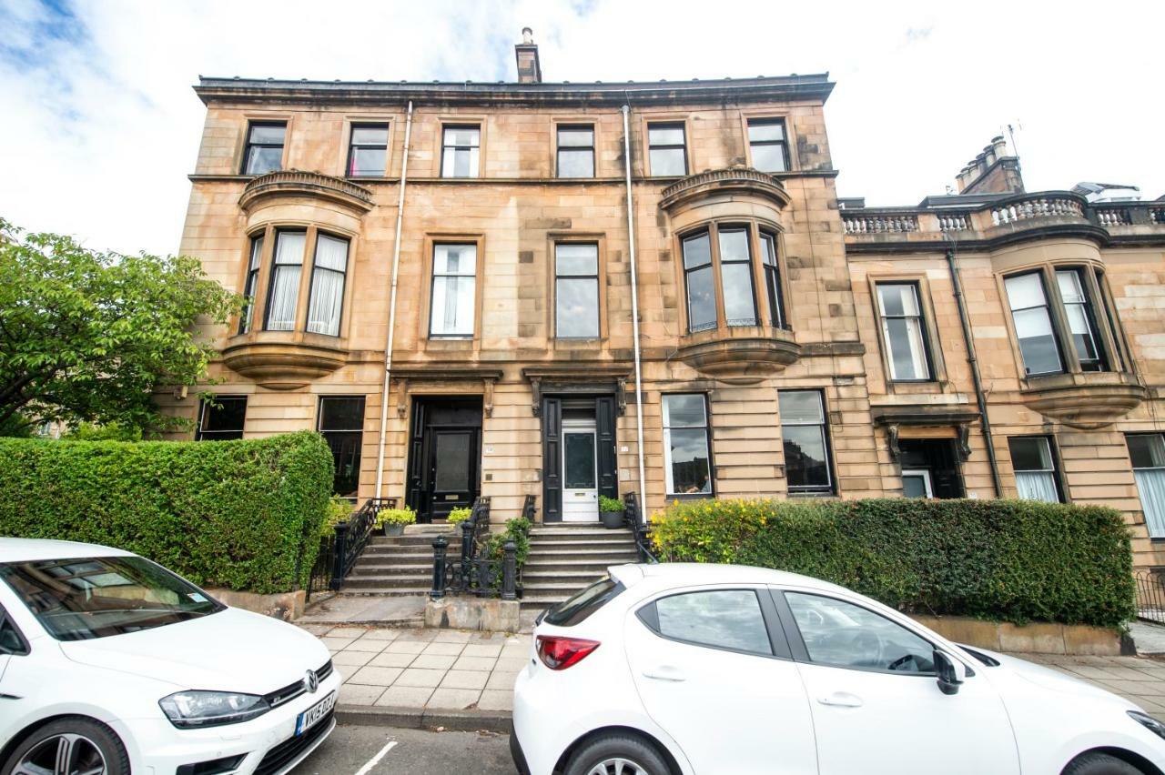32 Victoria Crescent Road Glasgow Exterior photo