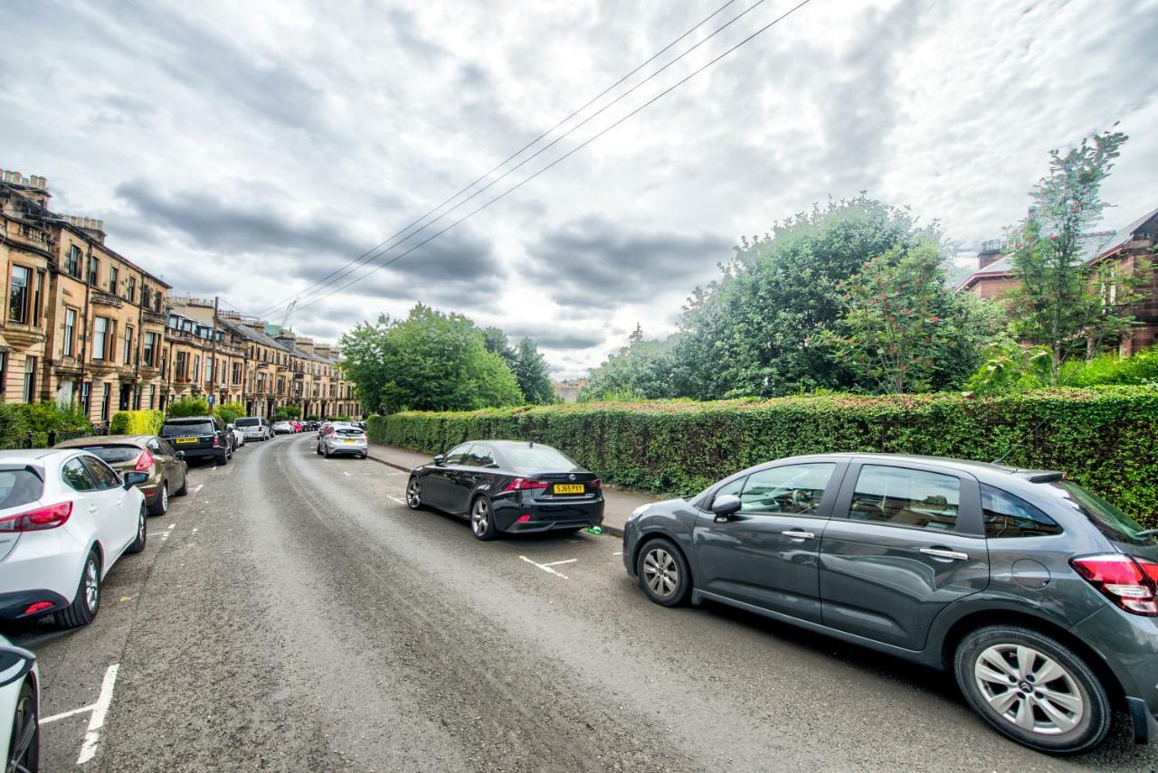 32 Victoria Crescent Road Glasgow Exterior photo