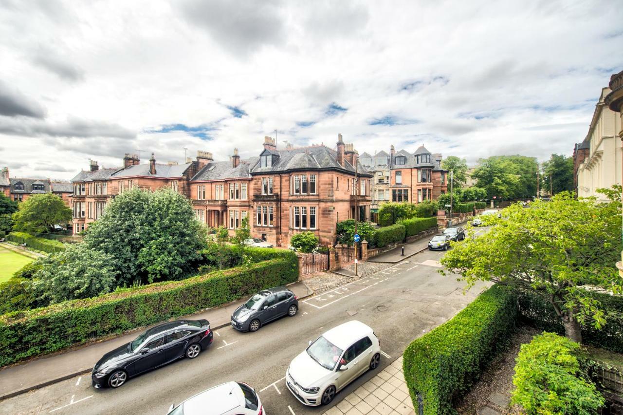 32 Victoria Crescent Road Glasgow Exterior photo